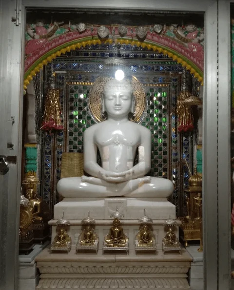 जहाँ नेमी के चरण पड़े, गिरनार वो धरती है…Jain Bhajan